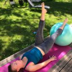 femme faisant une séance de sport